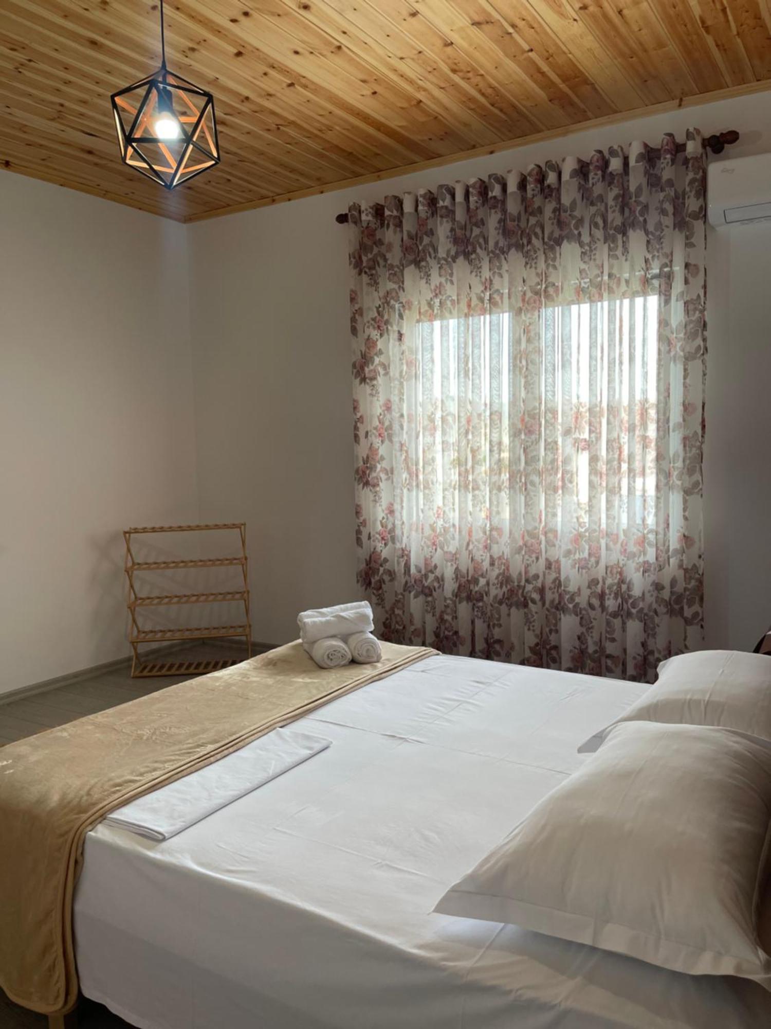 Georgemishel Guest House Berat Eksteriør billede